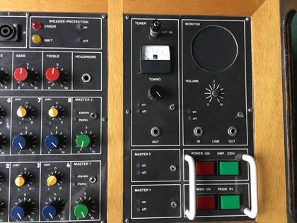 Unknown-Studio control centre/amp as/seen